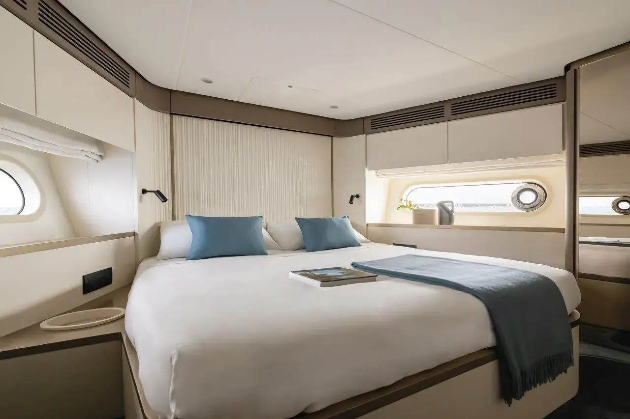 Thumbnail von Azimut 60