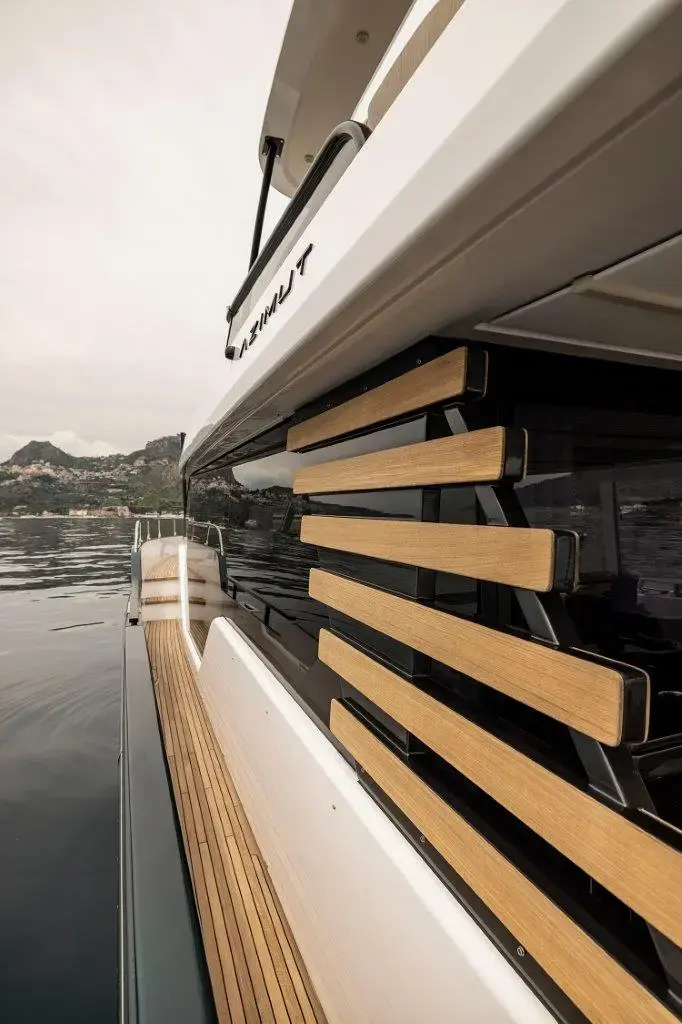 Thumbnail von Azimut 60