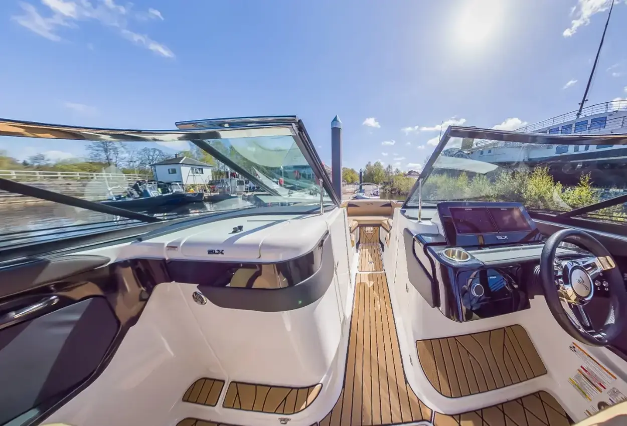 Thumbnail von Sea Ray SLX 260