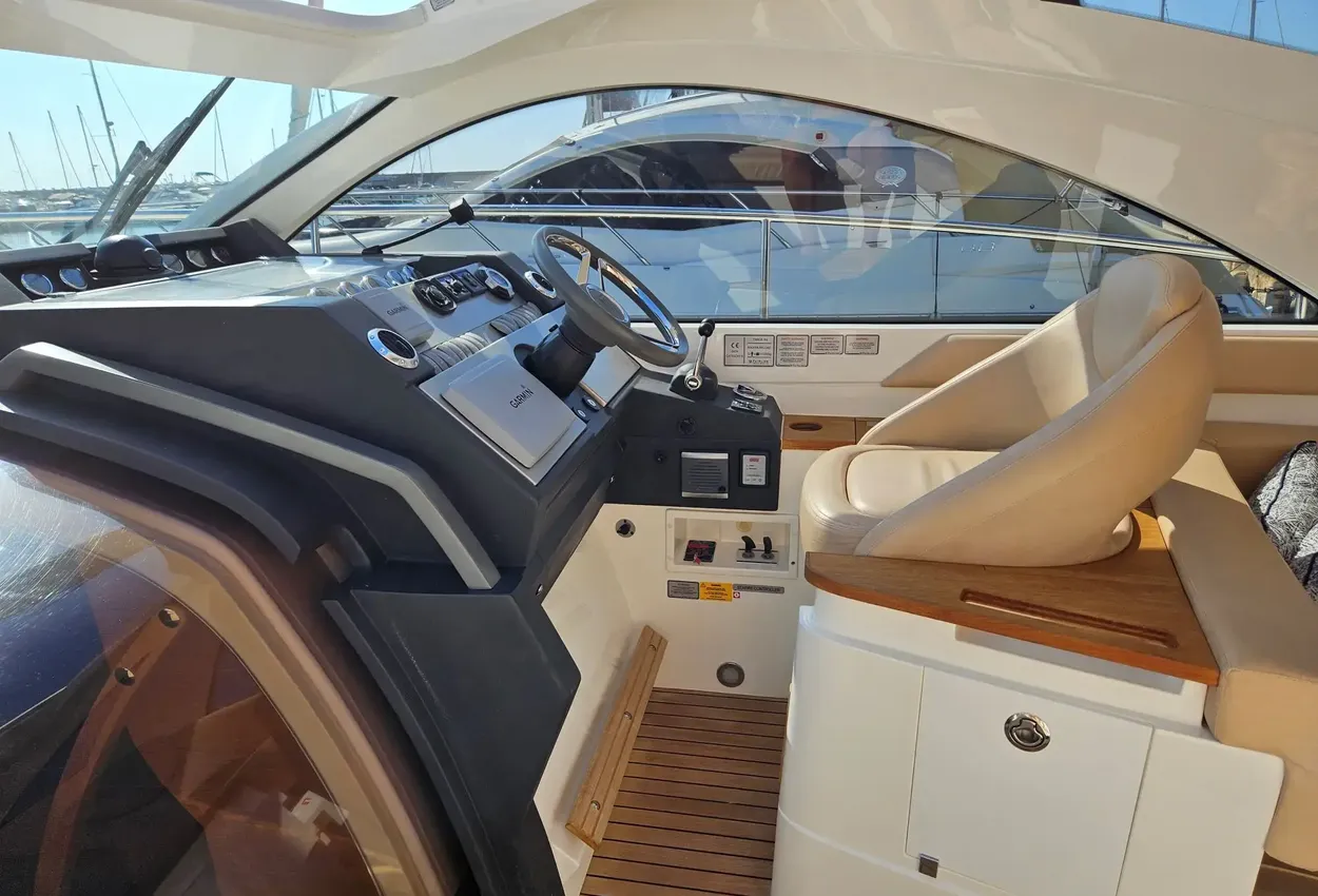 Thumbnail von Fairline Targa 44