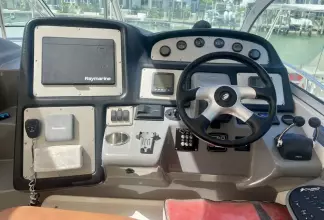 Thumbnail von Cruisers Yachts 420 Express Kings of Kings