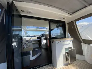 Thumbnail von Sealine C330 Fully Serviced March 26