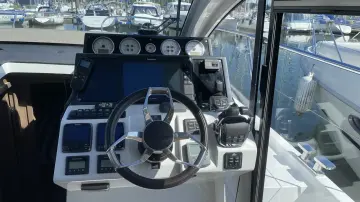 Thumbnail von Sealine C330 Fully Serviced March 26