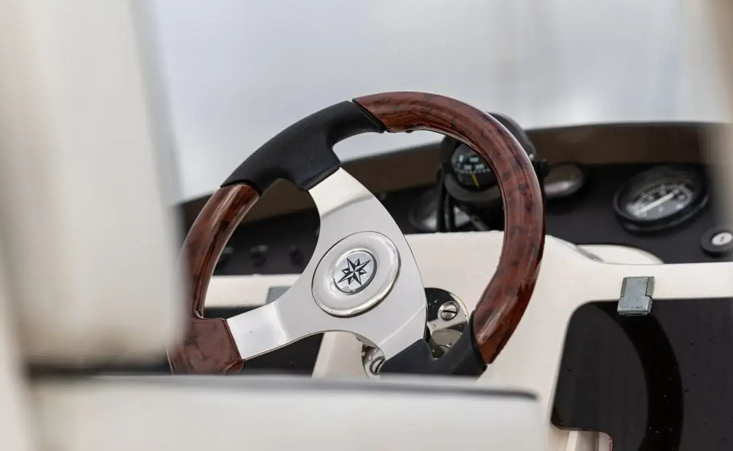 Thumbnail von Astondoa 39 NAUTI III