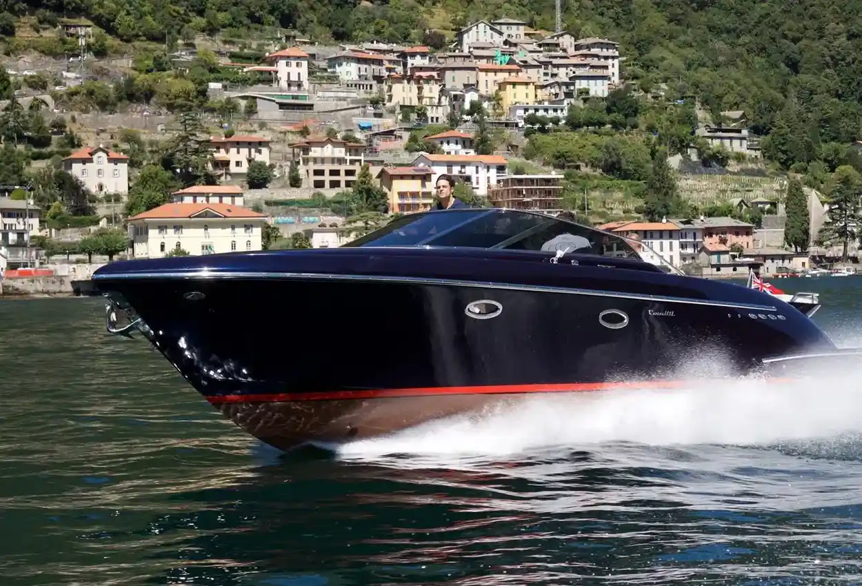 Comitti Breva 35 PROPERTY OF A LADY