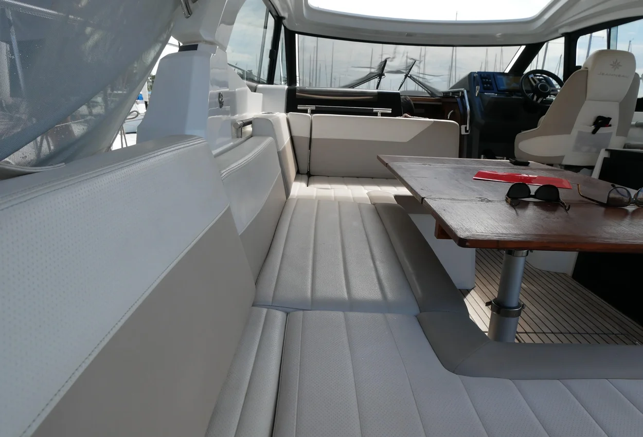 Thumbnail von Jeanneau Leader 33