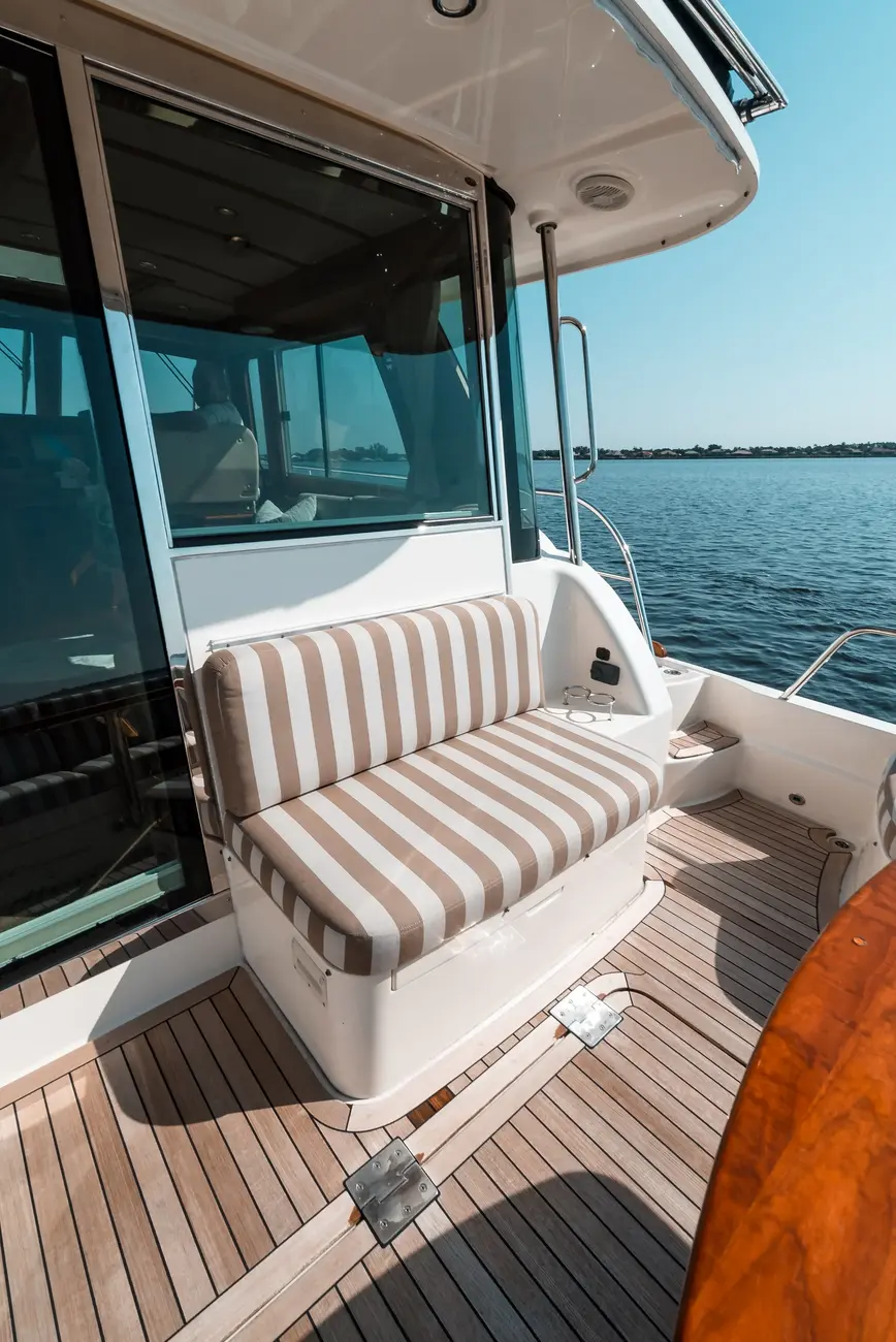 Thumbnail von Sabre 48