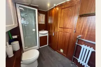 Thumbnail von Delta Luxe Motor' TRADITIONAL CHARM AND HOME LUXURIES