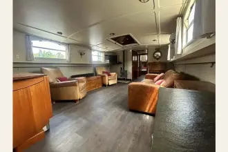 Thumbnail von Delta Luxe Motor' TRADITIONAL CHARM AND HOME LUXURIES