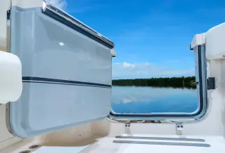 Thumbnail von Grady White Canyon 336