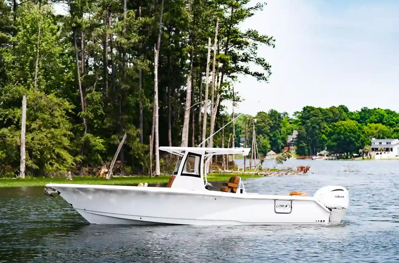 Sea Hunt Ultra 305 SE