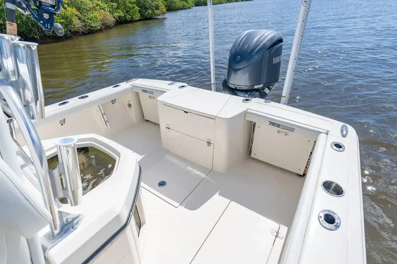 Thumbnail von Pathfinder 2400 Open