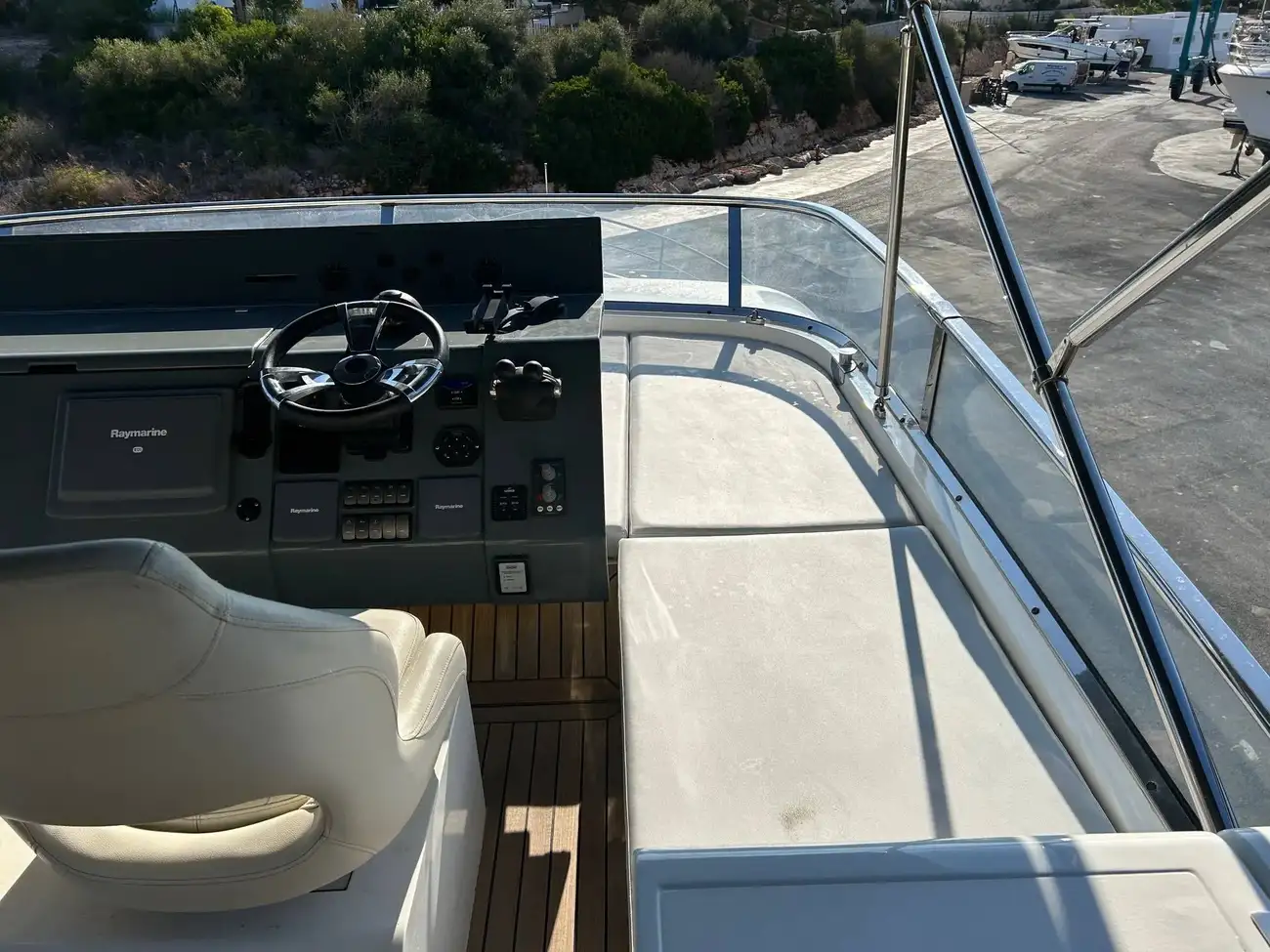 Thumbnail von Fairline Squadron 55