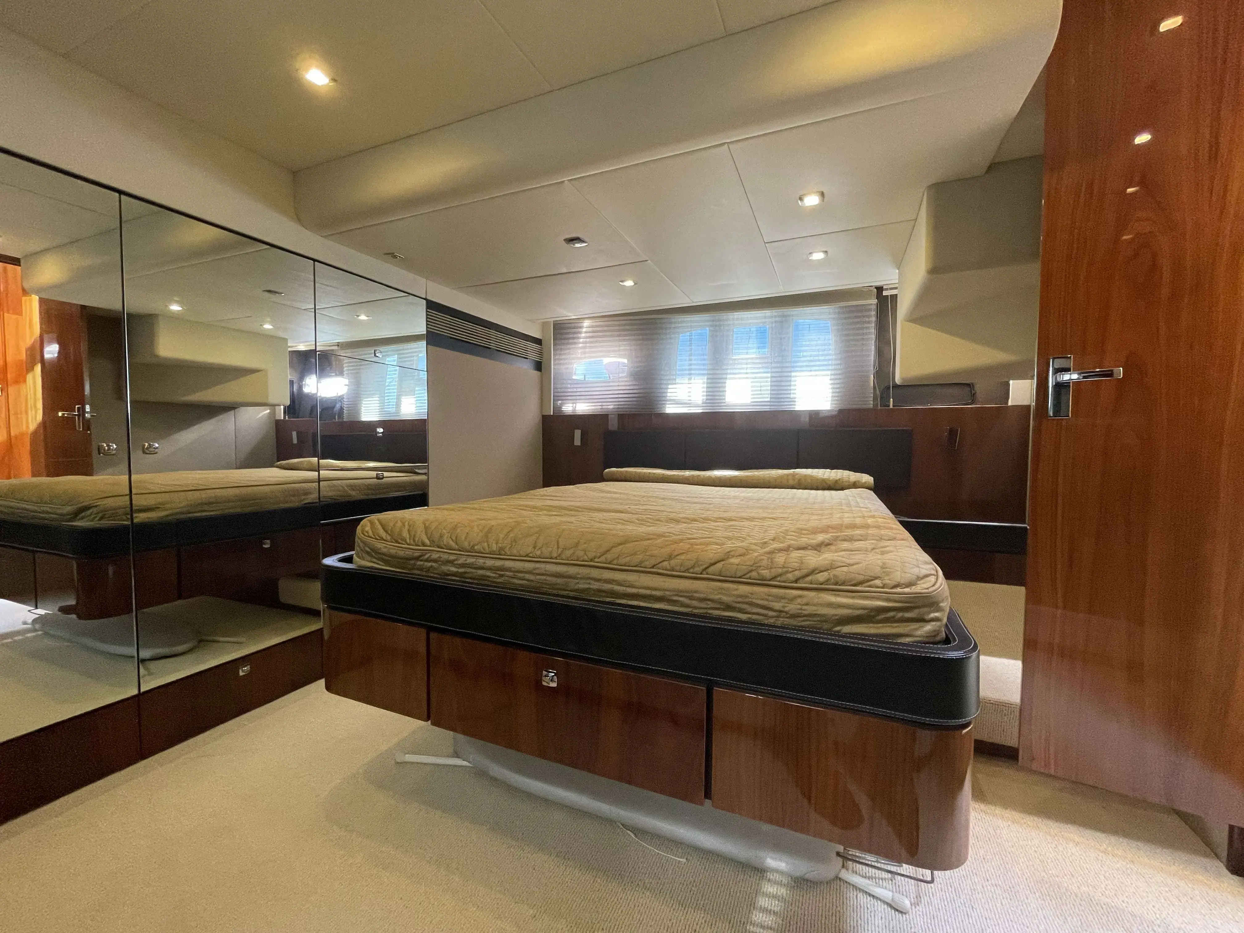 Thumbnail von Fairline Squadron 55