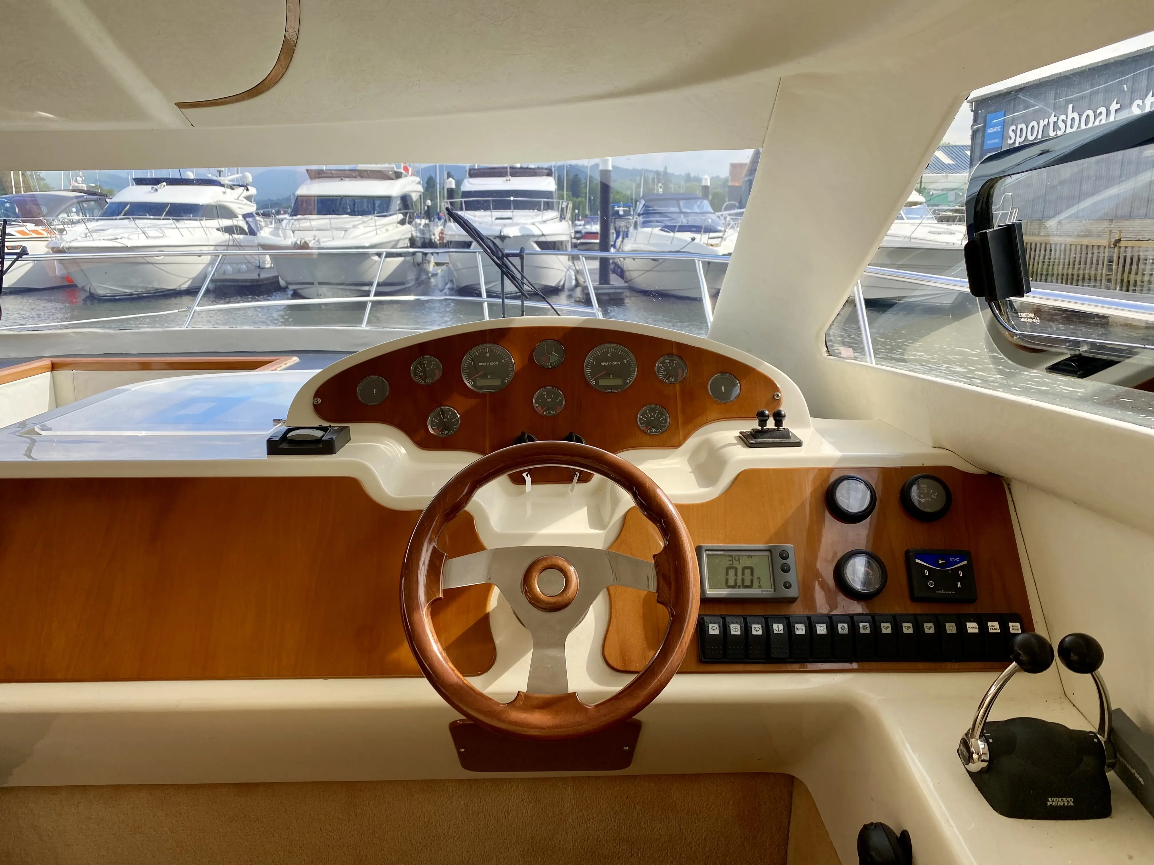 Thumbnail von Astondoa 394 Nuts II