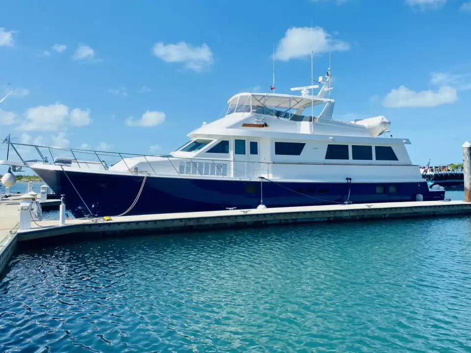 Hatteras 70 Cockpit Motor Yacht Lumber Away IV
