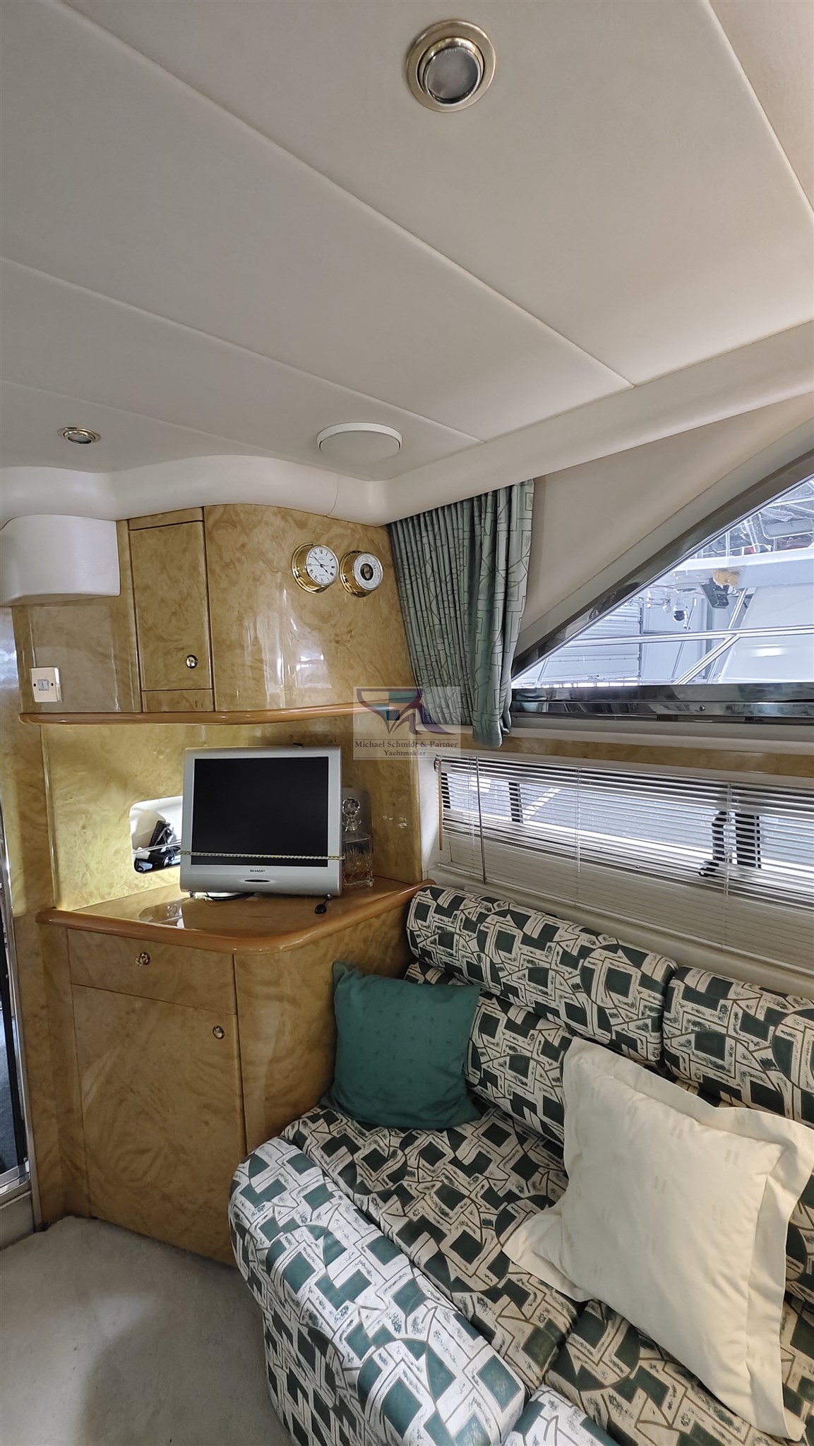 Thumbnail von Princess Yachts Princess 420 Fly