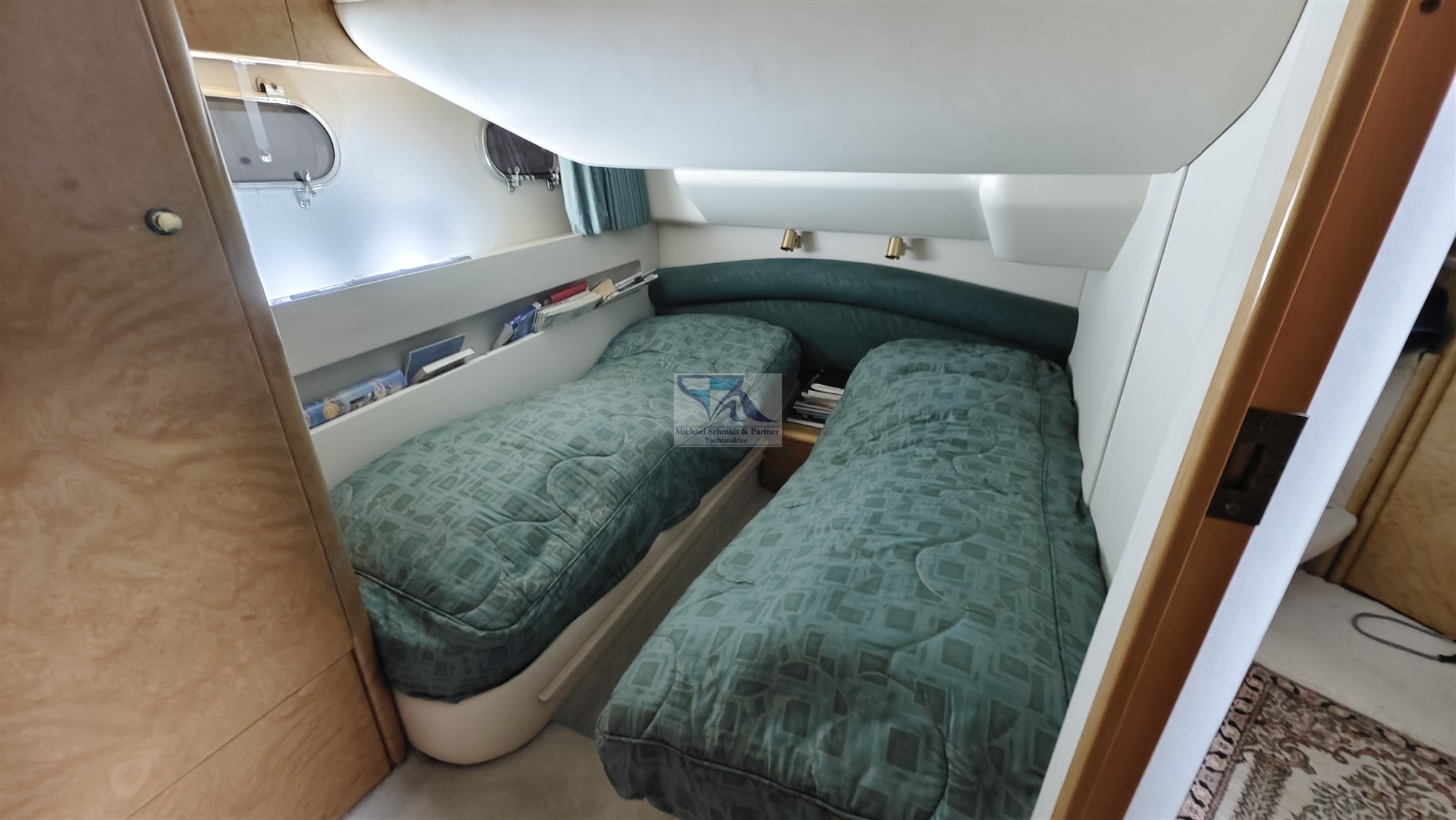 Thumbnail von Princess Yachts Princess 420 Fly