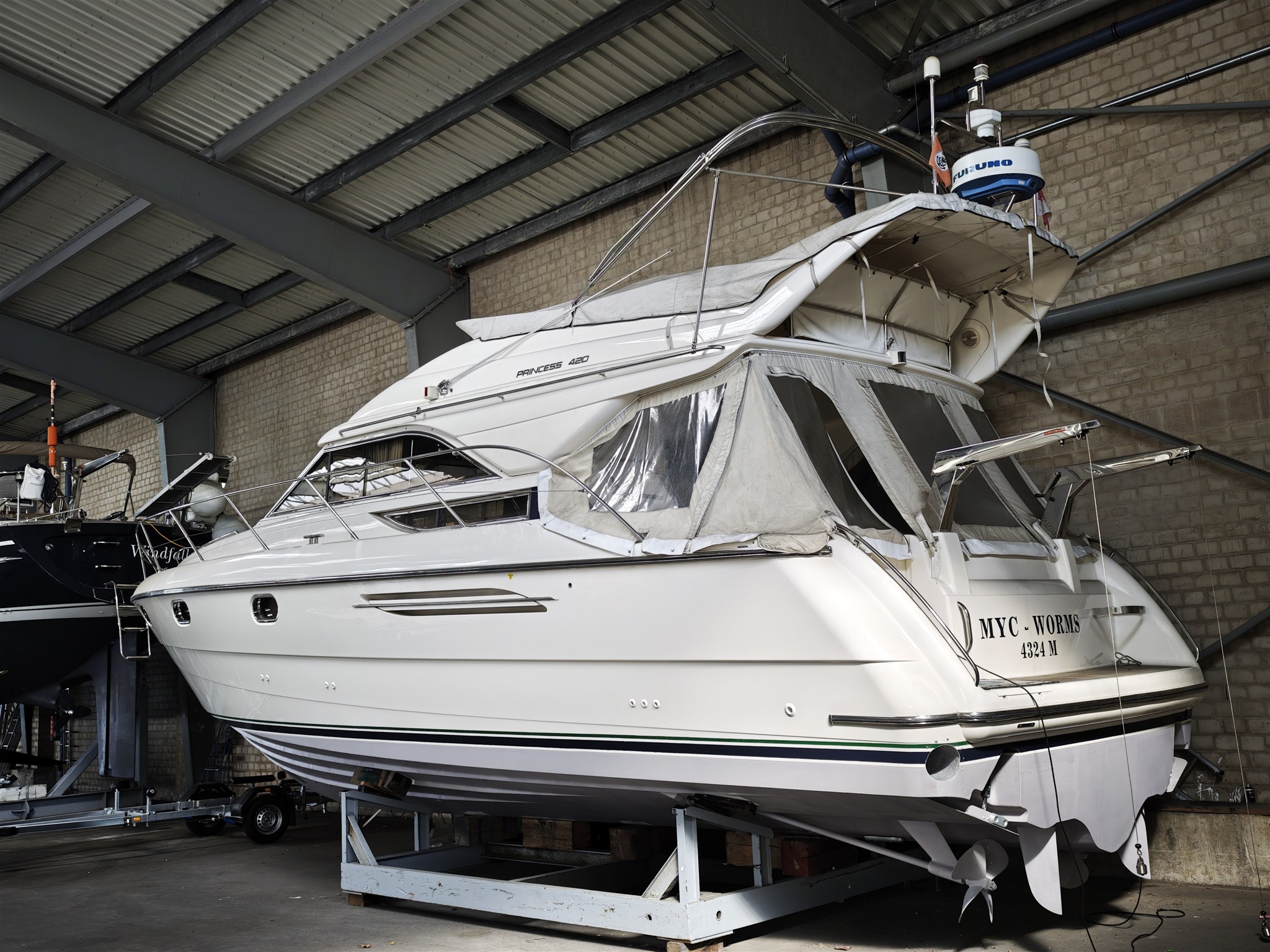 Thumbnail von Princess Yachts Princess 420 Fly