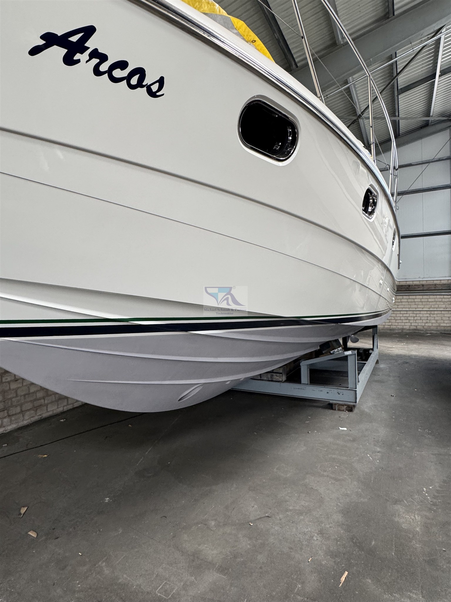 Thumbnail von Princess Yachts Princess 420 Fly