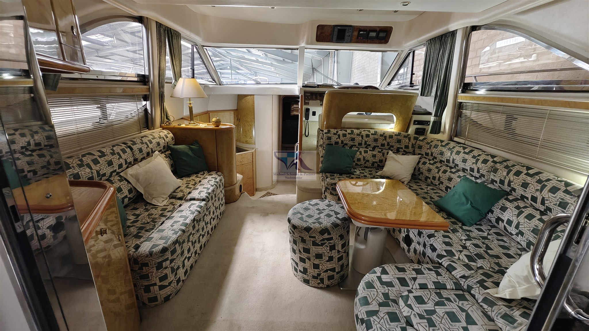 Thumbnail von Princess Yachts Princess 420 Fly