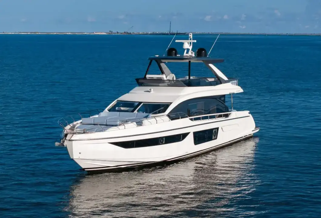 Azimut 68