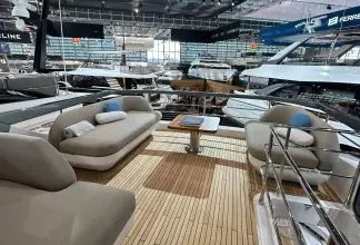 Thumbnail von Azimut 68