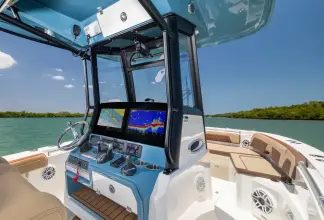 Thumbnail von Cobia 265 CC