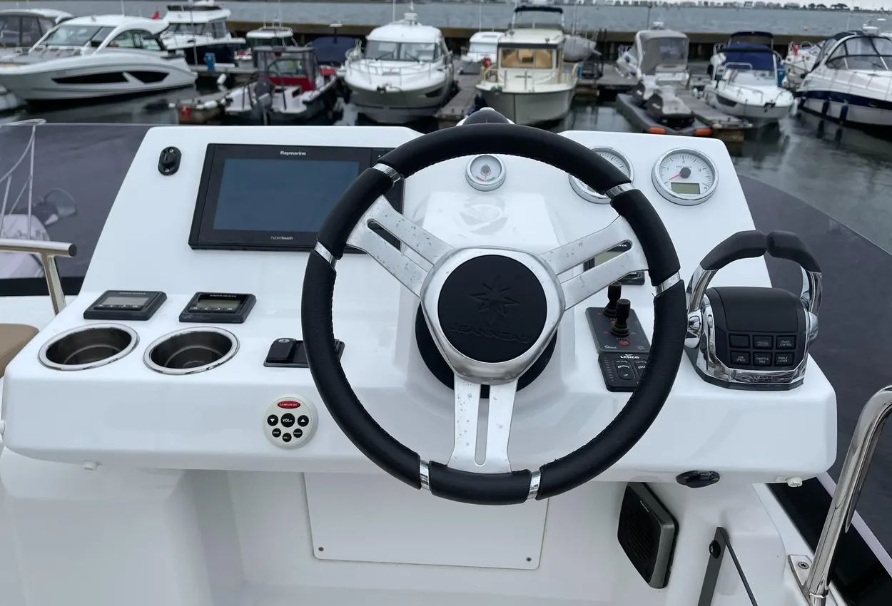 Thumbnail von Jeanneau Velasco 37F