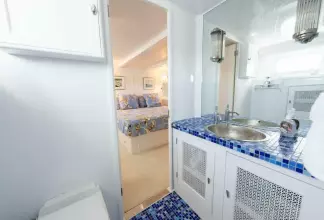 Thumbnail von Trumpy 	Fantail Houseboat BERNADETTE