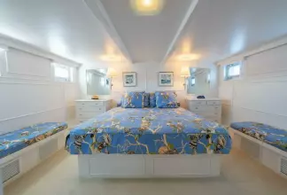 Thumbnail von Trumpy 	Fantail Houseboat BERNADETTE