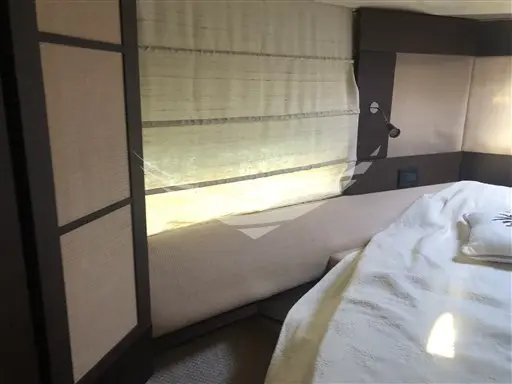 Thumbnail von Azimut 43