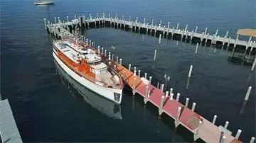 Thumbnail von Trumpy Raised Pilot House  Timeless