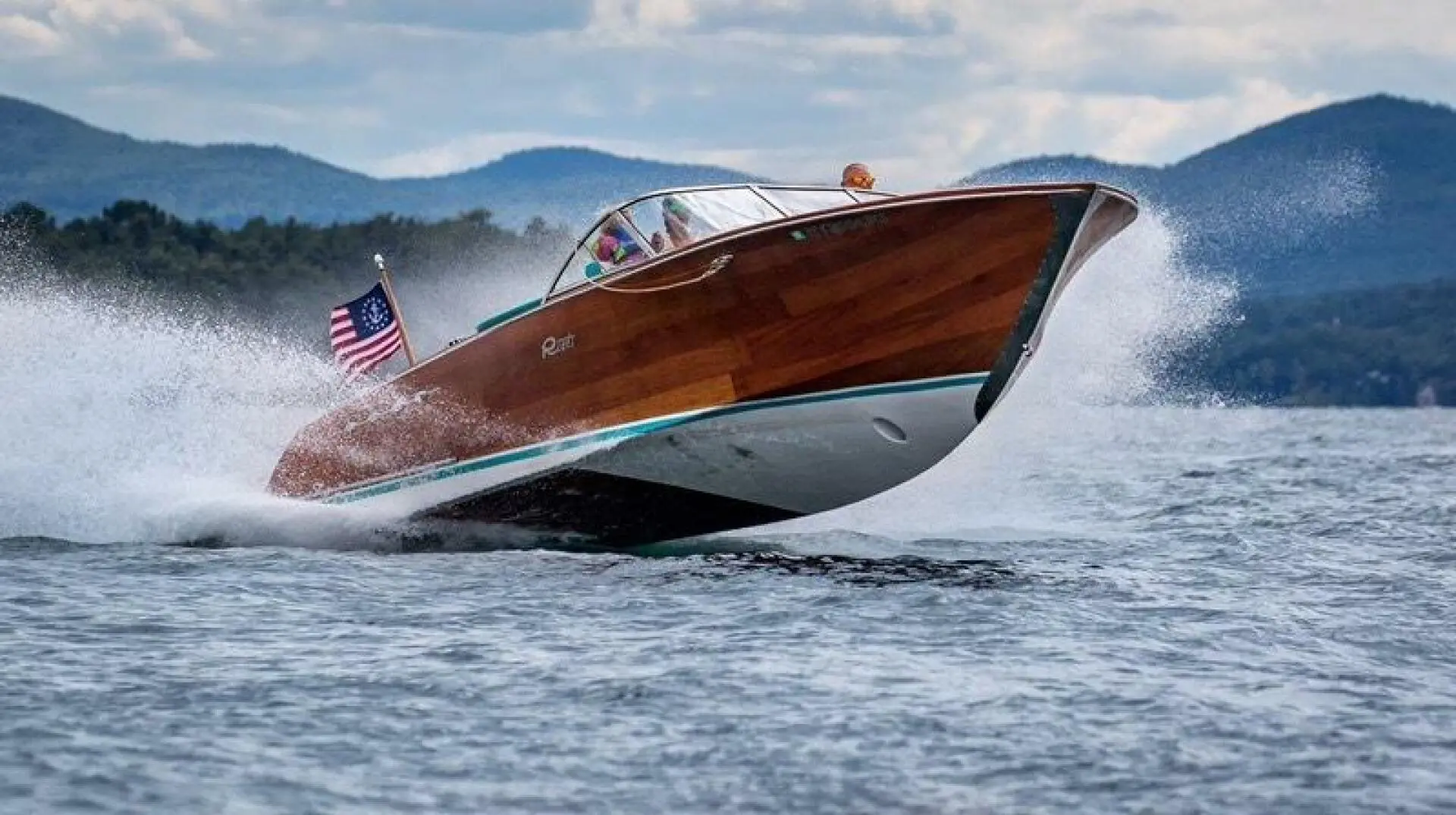 Riva Reets Replica Super Aquarama ARRIVEDERCI