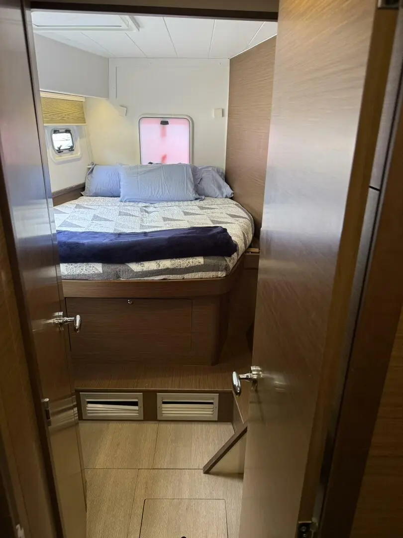 Thumbnail von Lagoon 42 JELLIBLU