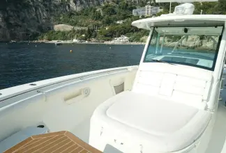 Thumbnail von Boston Whaler 370 Outrage EXPLORER II