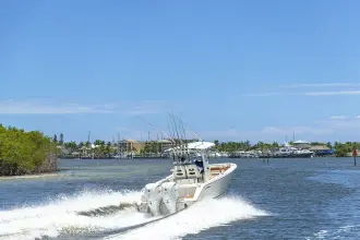 Thumbnail von Cobia 285 CC OPEN