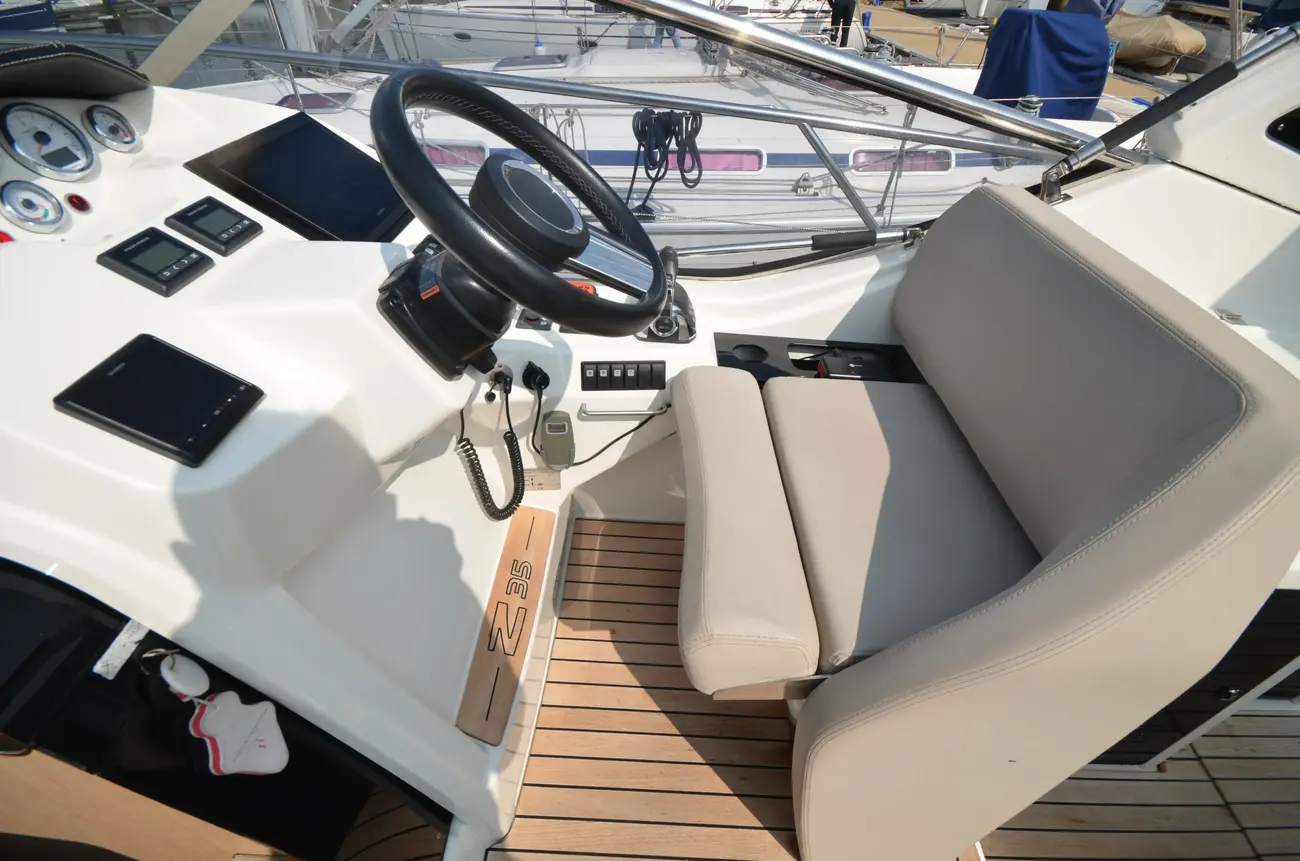 Thumbnail von Cranchi Zaffiro 35