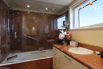 Thumbnail von Sterling 44