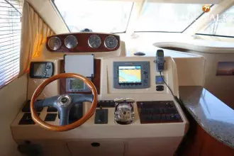 Thumbnail von Sea Ray 455 Sedan Bridge