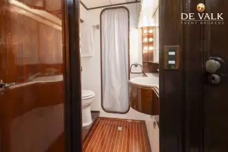 Thumbnail von Laurent Giles 16,45