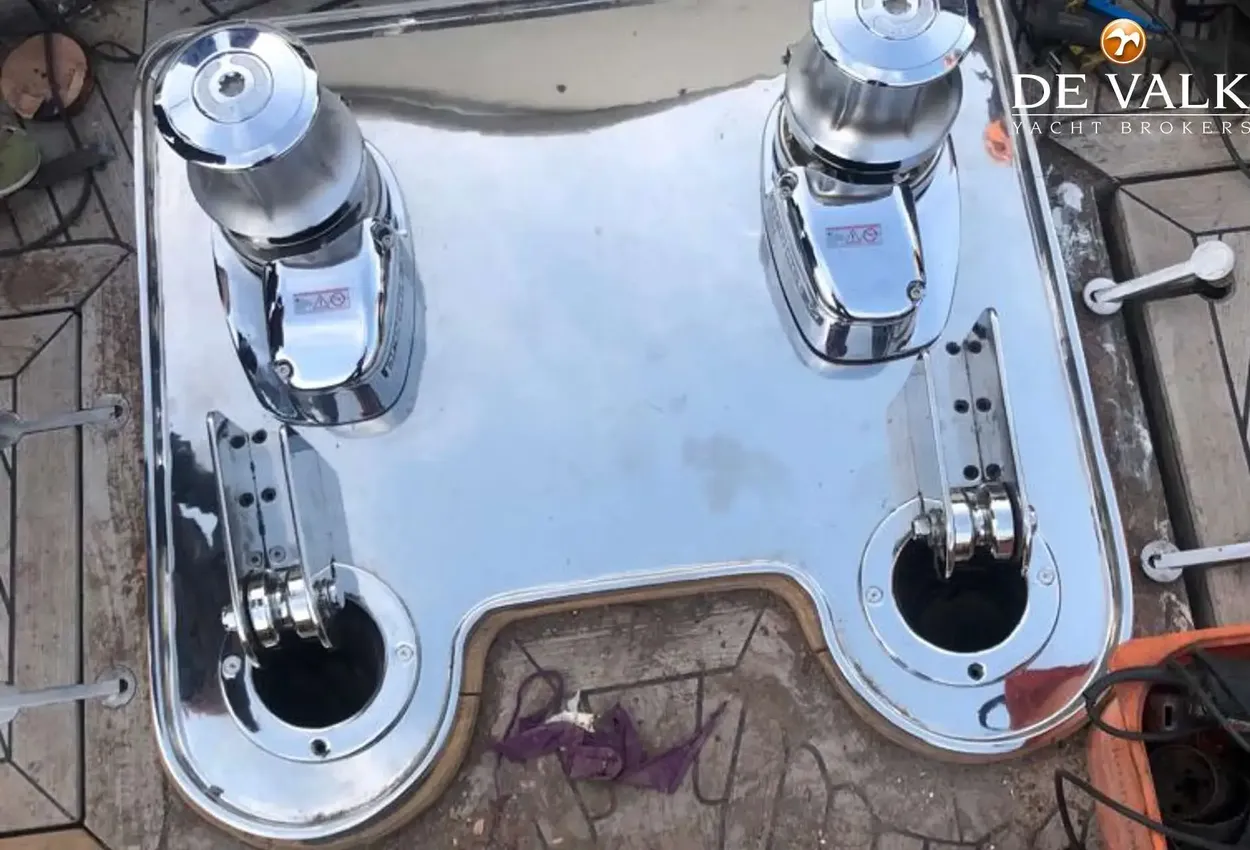 Thumbnail von Falcon 100