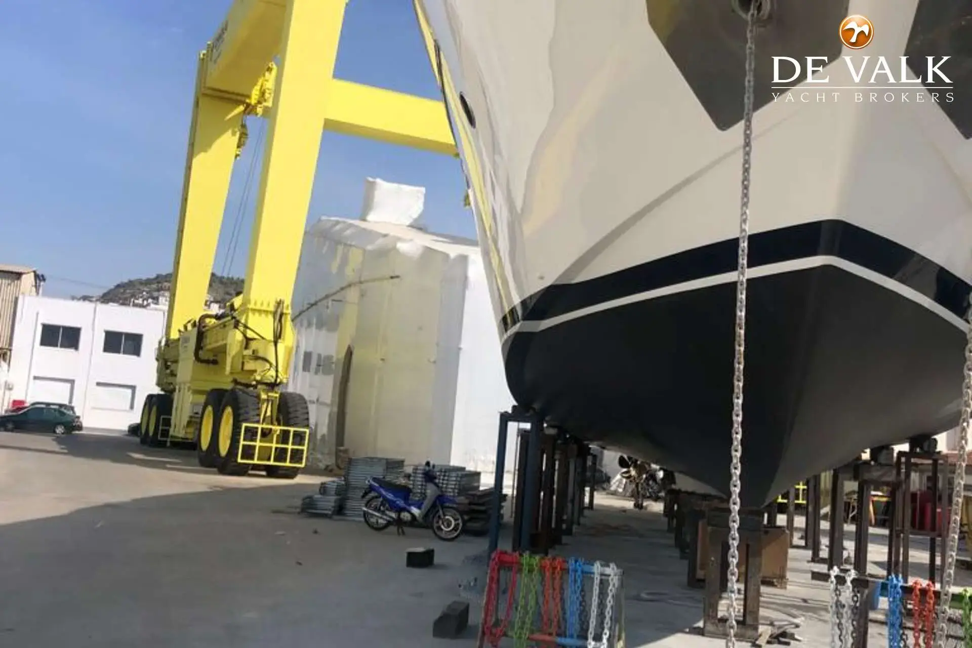 Thumbnail von Falcon 100