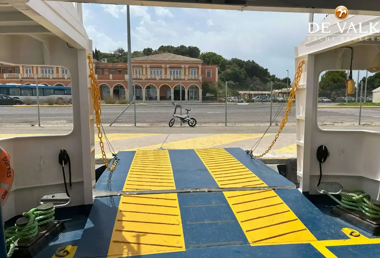 Thumbnail von CAR/PASSENGERS FERRY 33