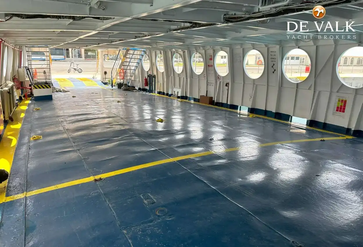 Thumbnail von CAR/PASSENGERS FERRY 33