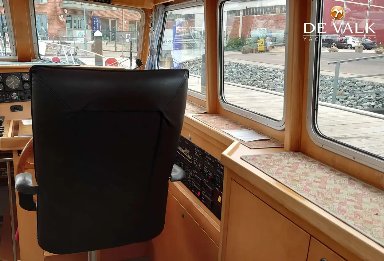 Thumbnail von Pilot 44