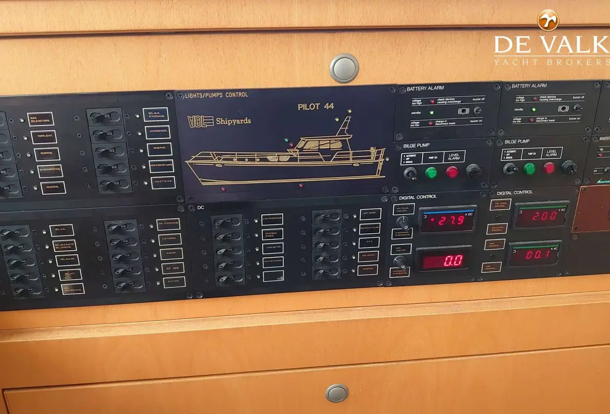 Thumbnail von Pilot 44