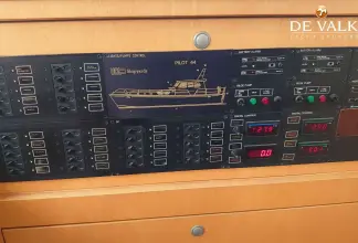 Thumbnail von Pilot 44