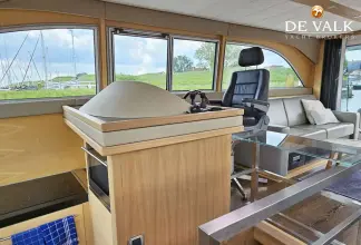 Thumbnail von Van Den Hoven Executive 1700