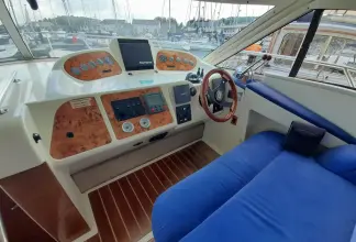 Thumbnail von Sealine F37 Moira